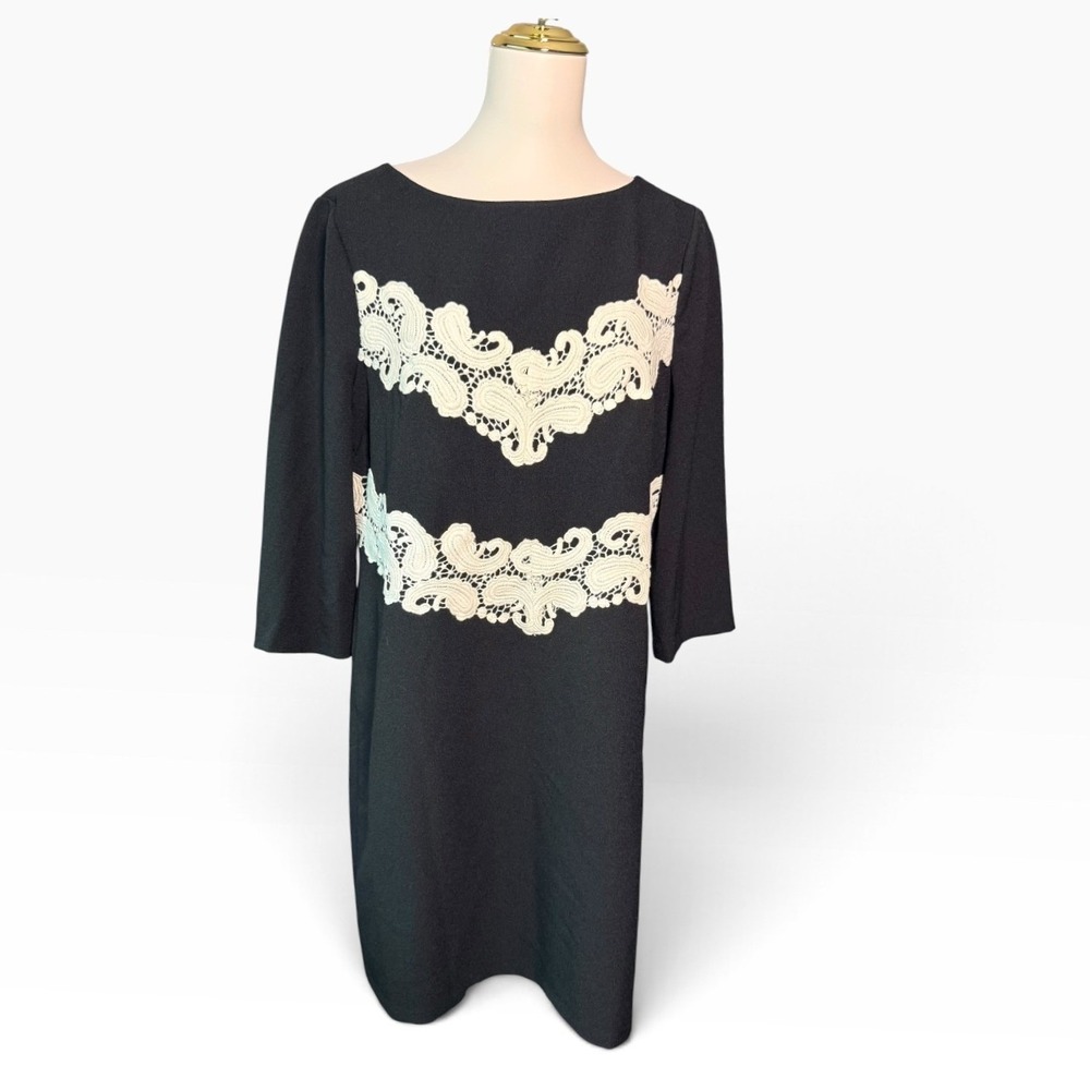 Maggy London Dress Size 14 Black Ivory Lace Applique 3/4 Sleeve Cocktail